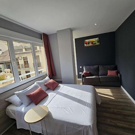Apartamentos Turisticos Kenzamin Alicante Exteriör bild