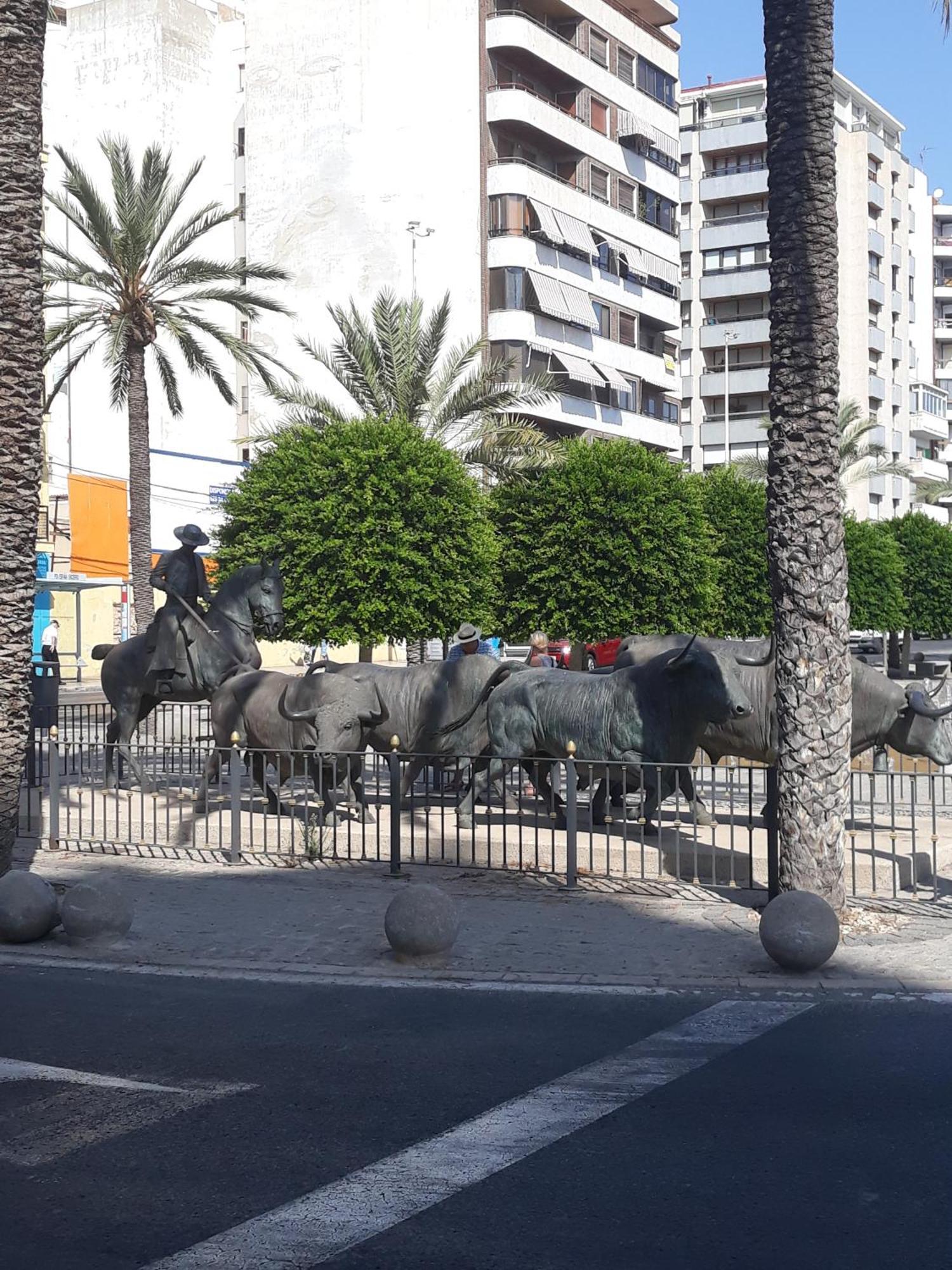 Apartamentos Turisticos Kenzamin Alicante Exteriör bild