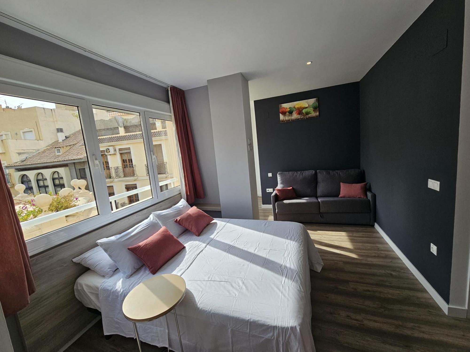 Apartamentos Turisticos Kenzamin Alicante Exteriör bild