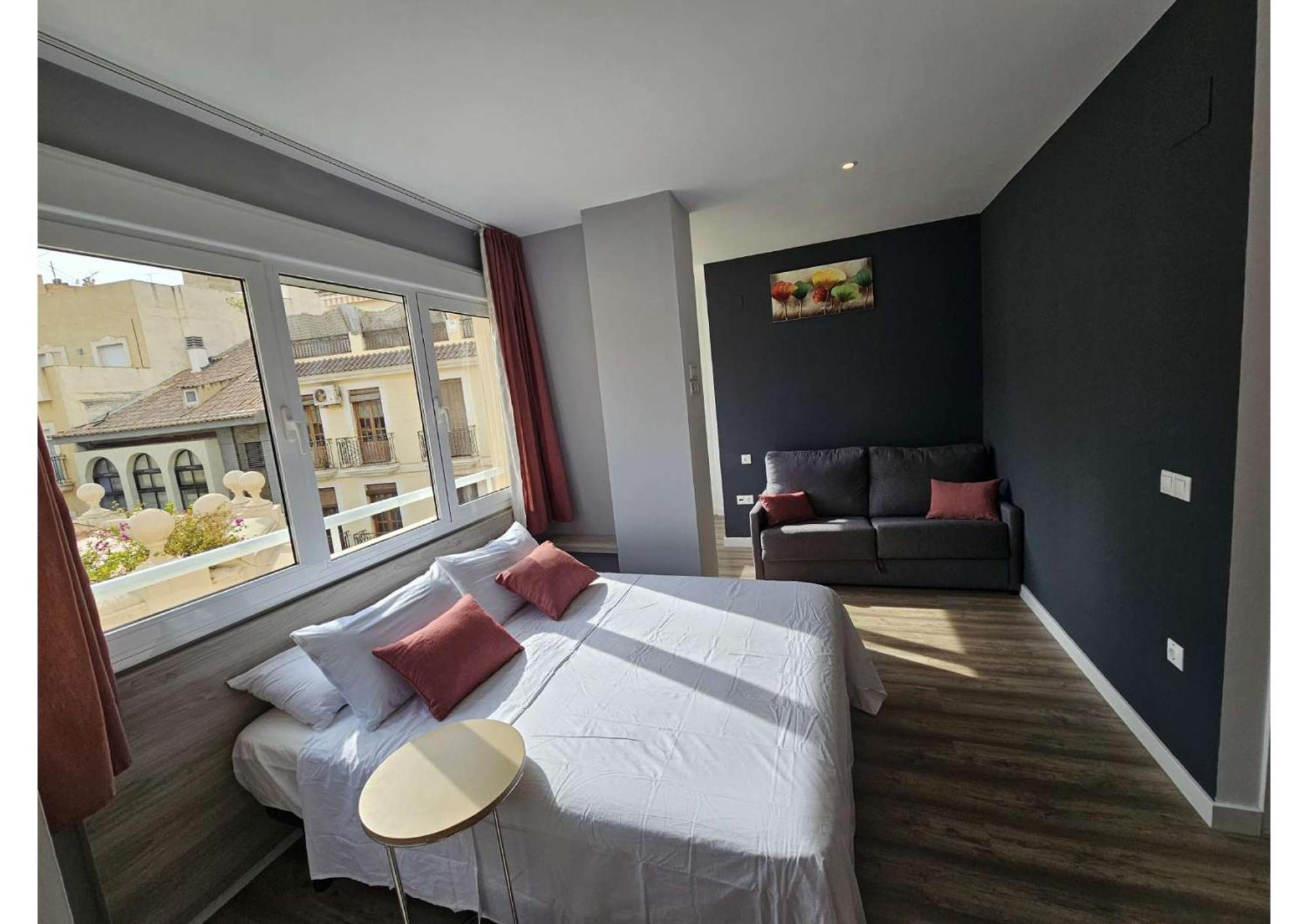 Apartamentos Turisticos Kenzamin Alicante Exteriör bild