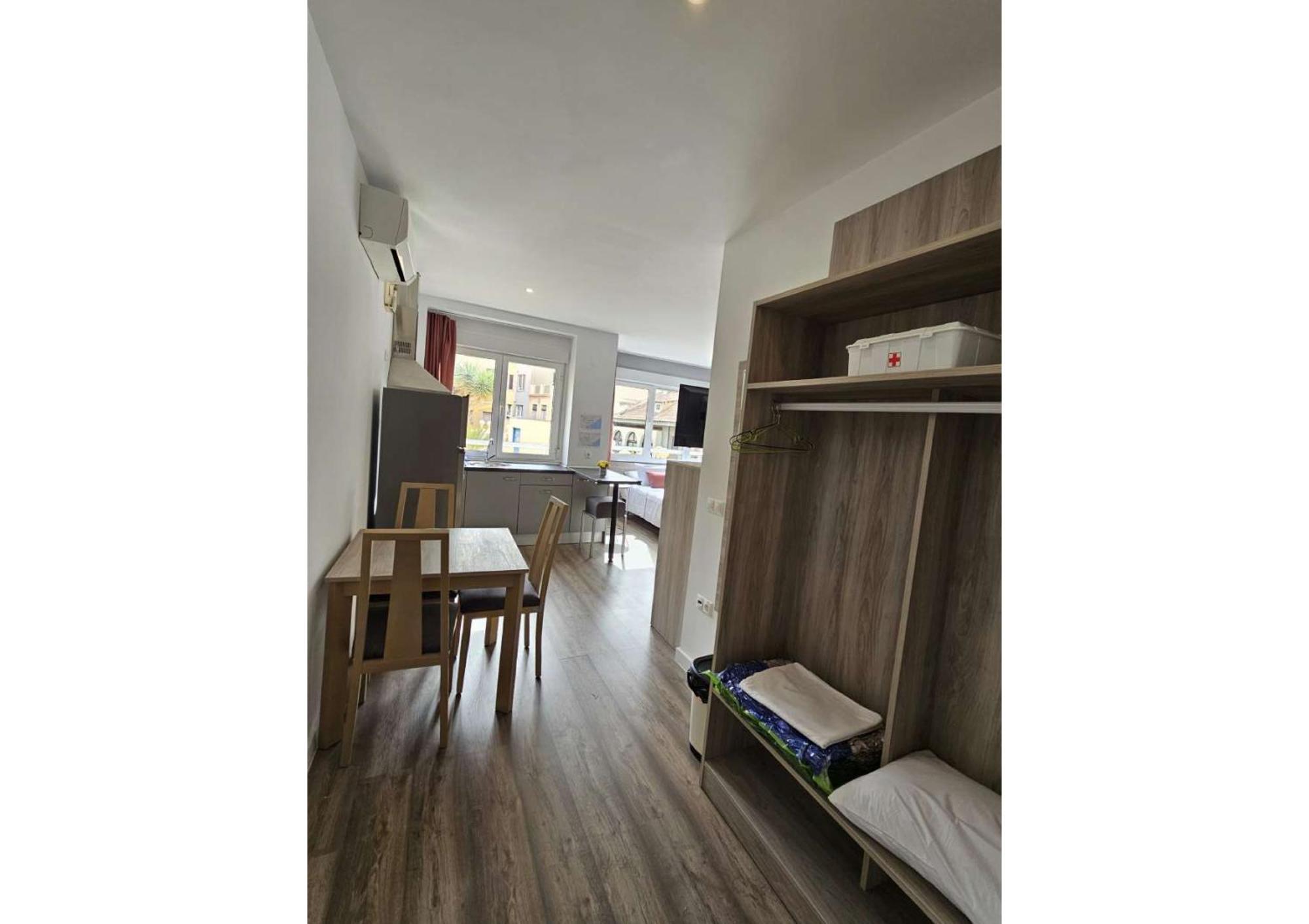 Apartamentos Turisticos Kenzamin Alicante Exteriör bild