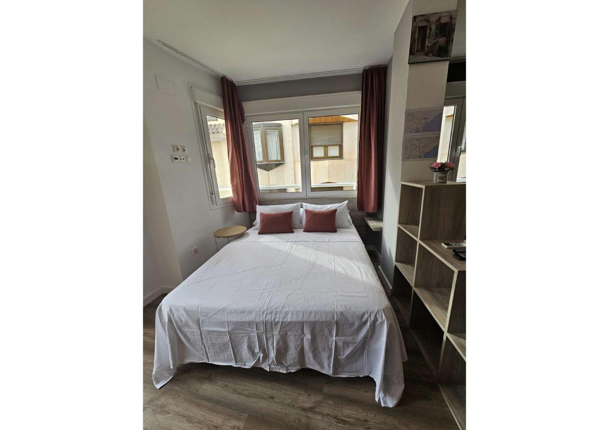 Apartamentos Turisticos Kenzamin Alicante Exteriör bild